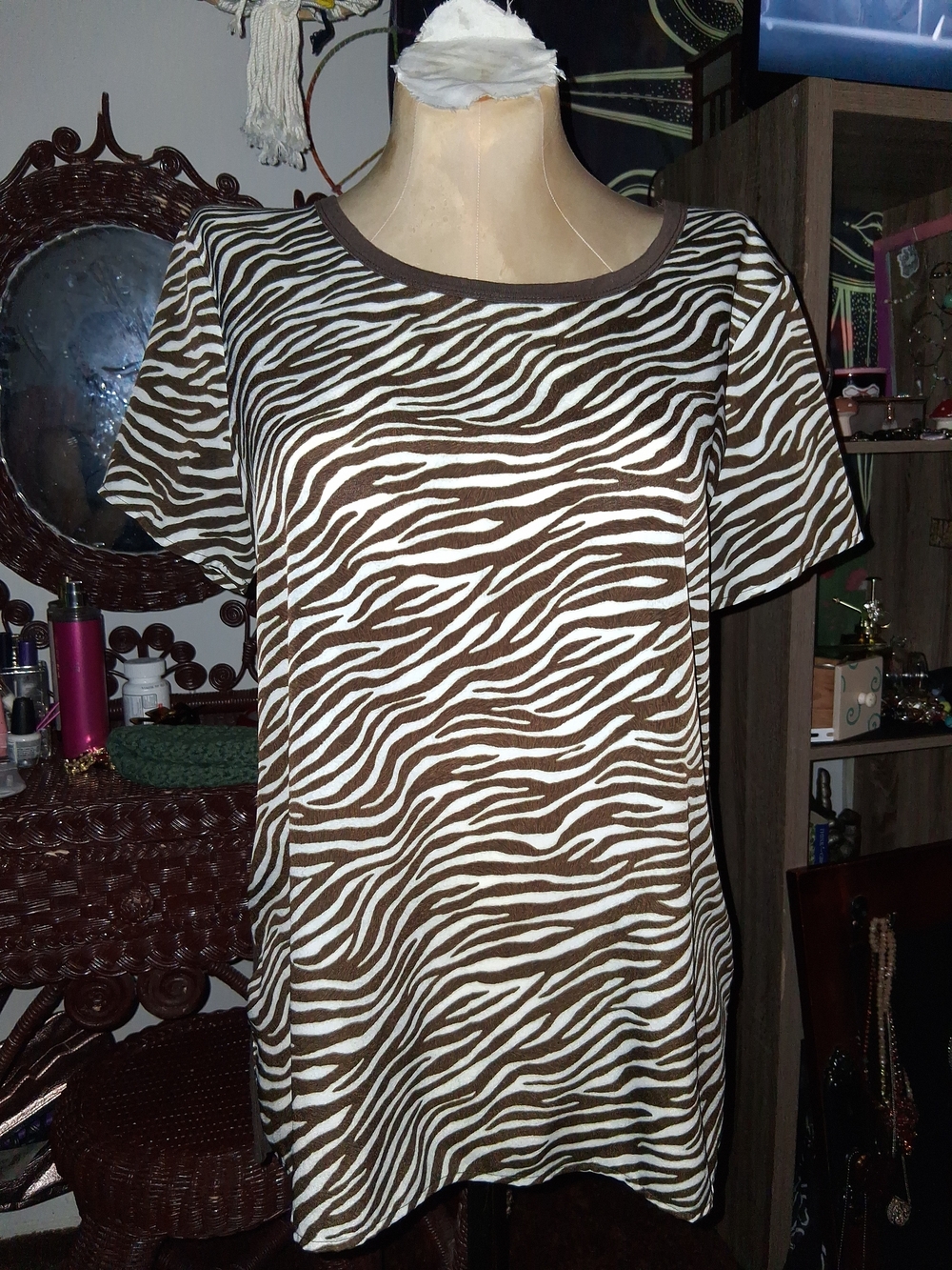 Brown Zebra Print Short Sleeve Scoop Neck Tee